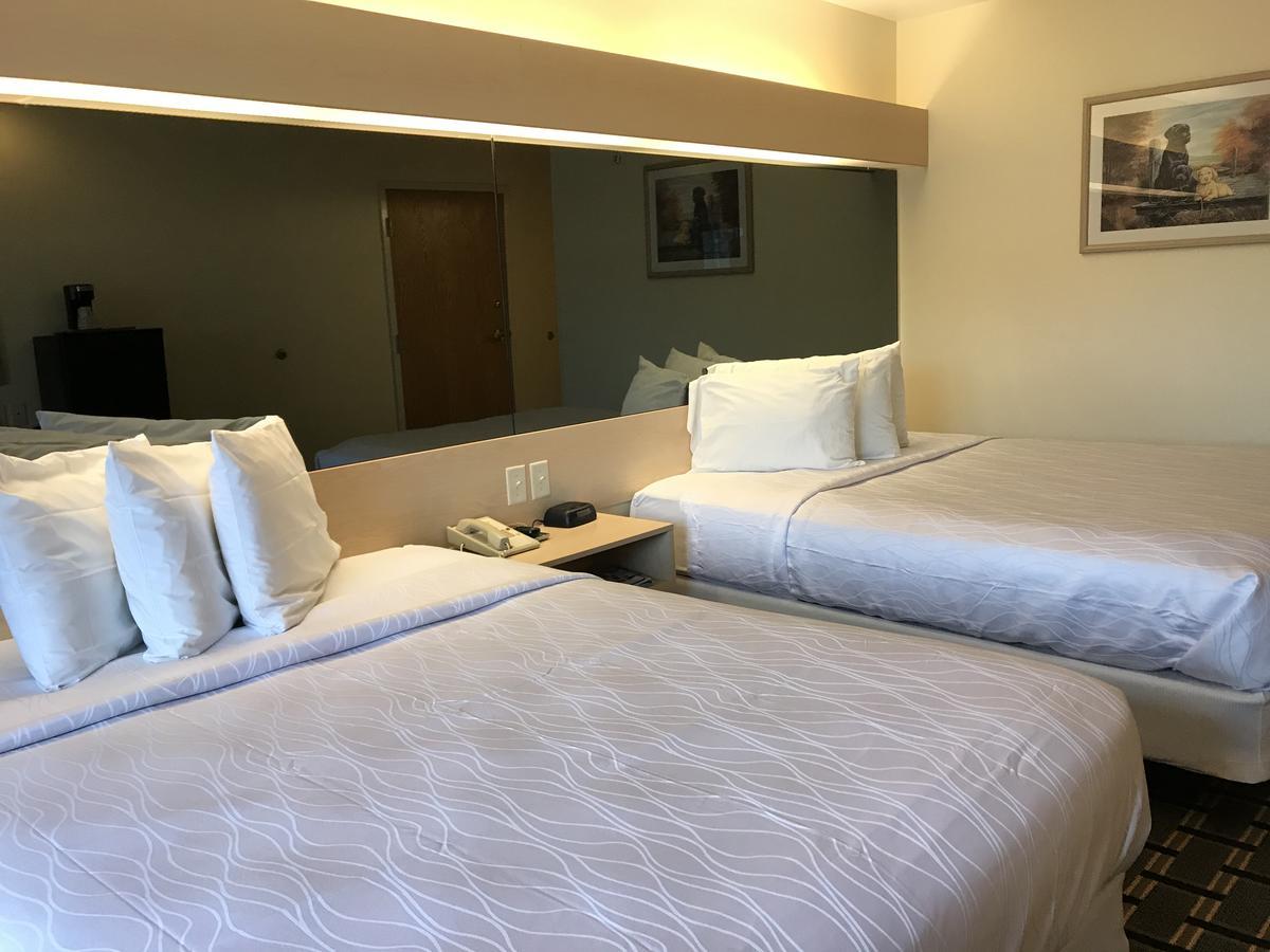 Mariner'S Village Resort Carlyle Luaran gambar