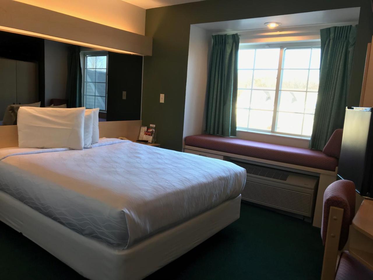 Mariner'S Village Resort Carlyle Luaran gambar